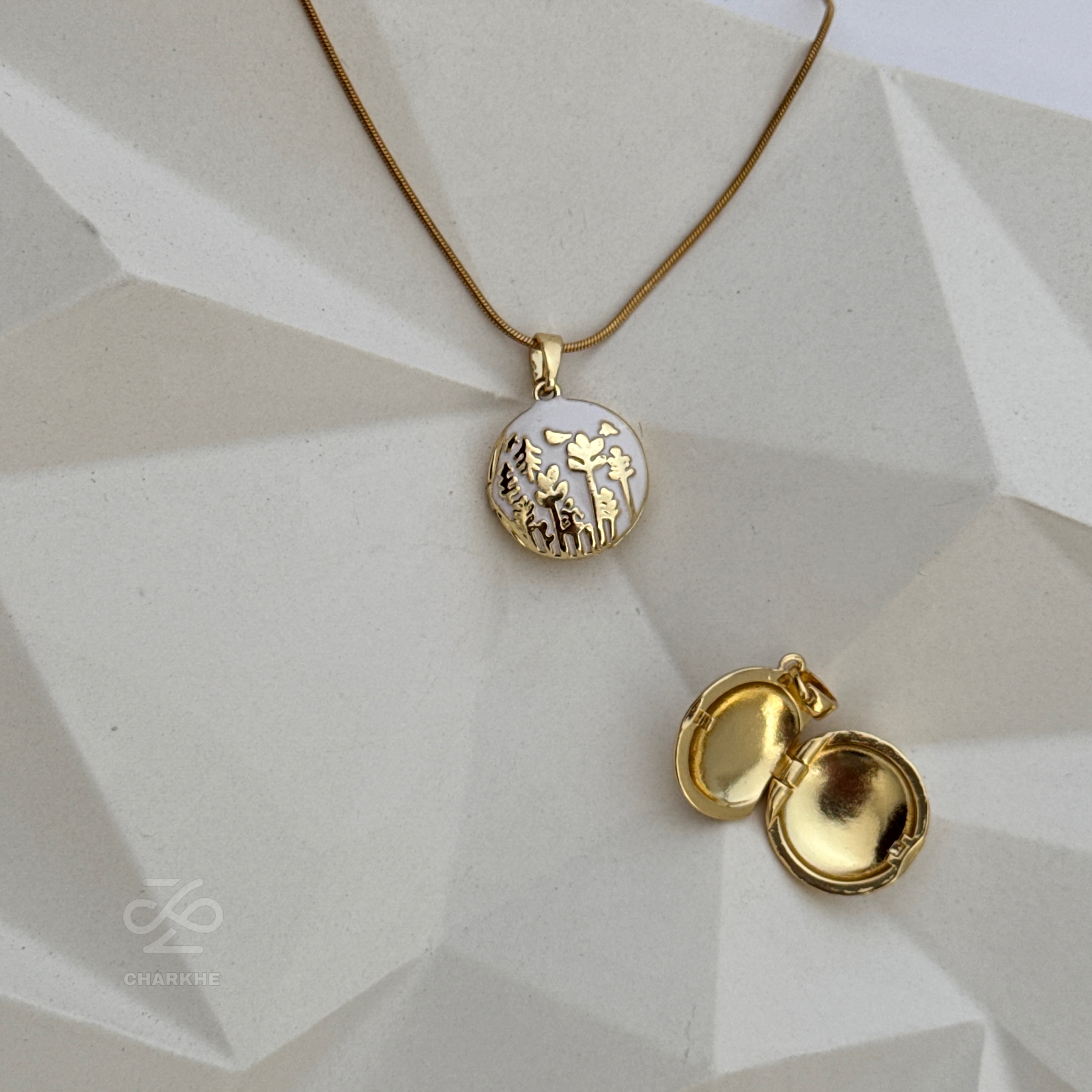 گردنبند لاکت جوانه