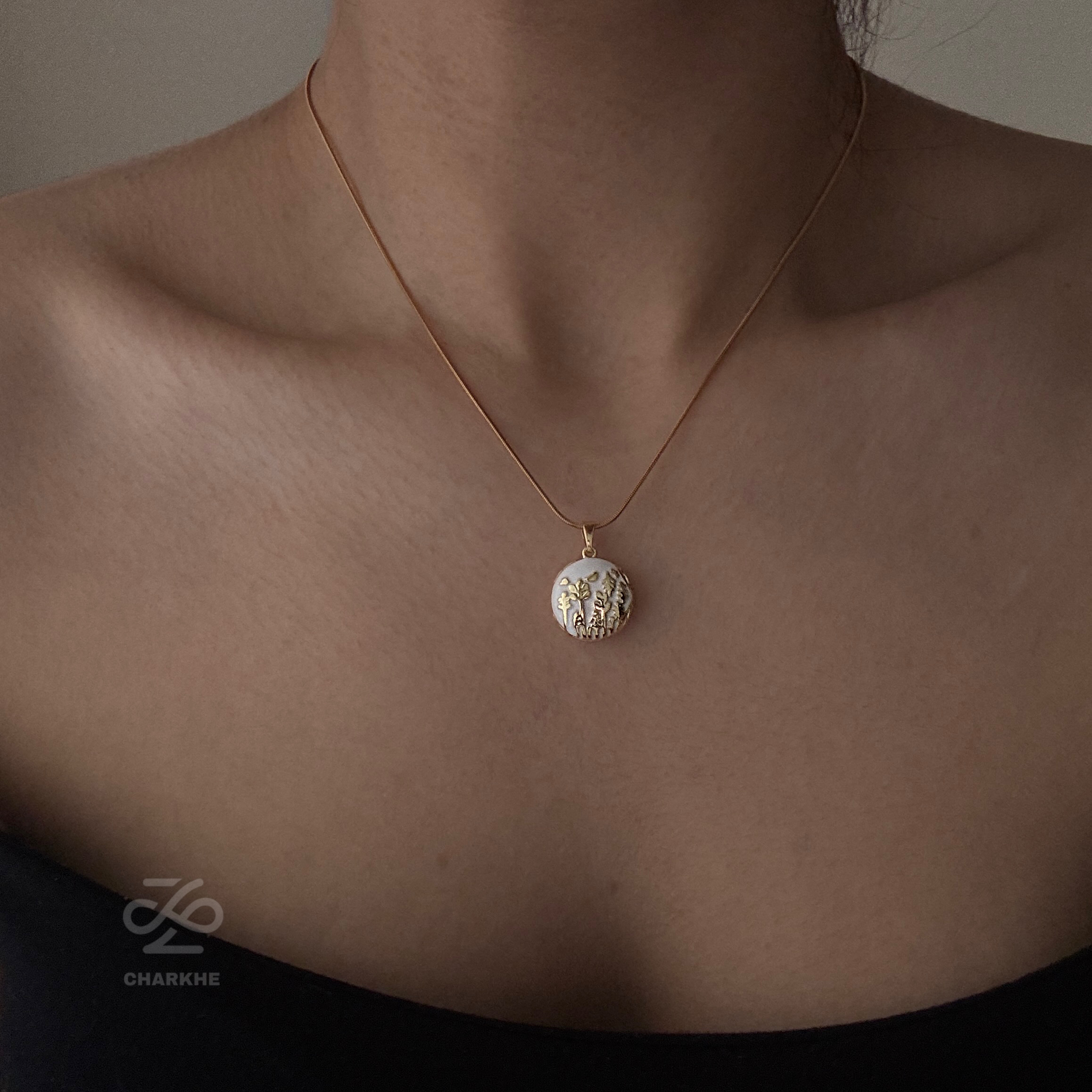 گردنبند لاکت جوانه